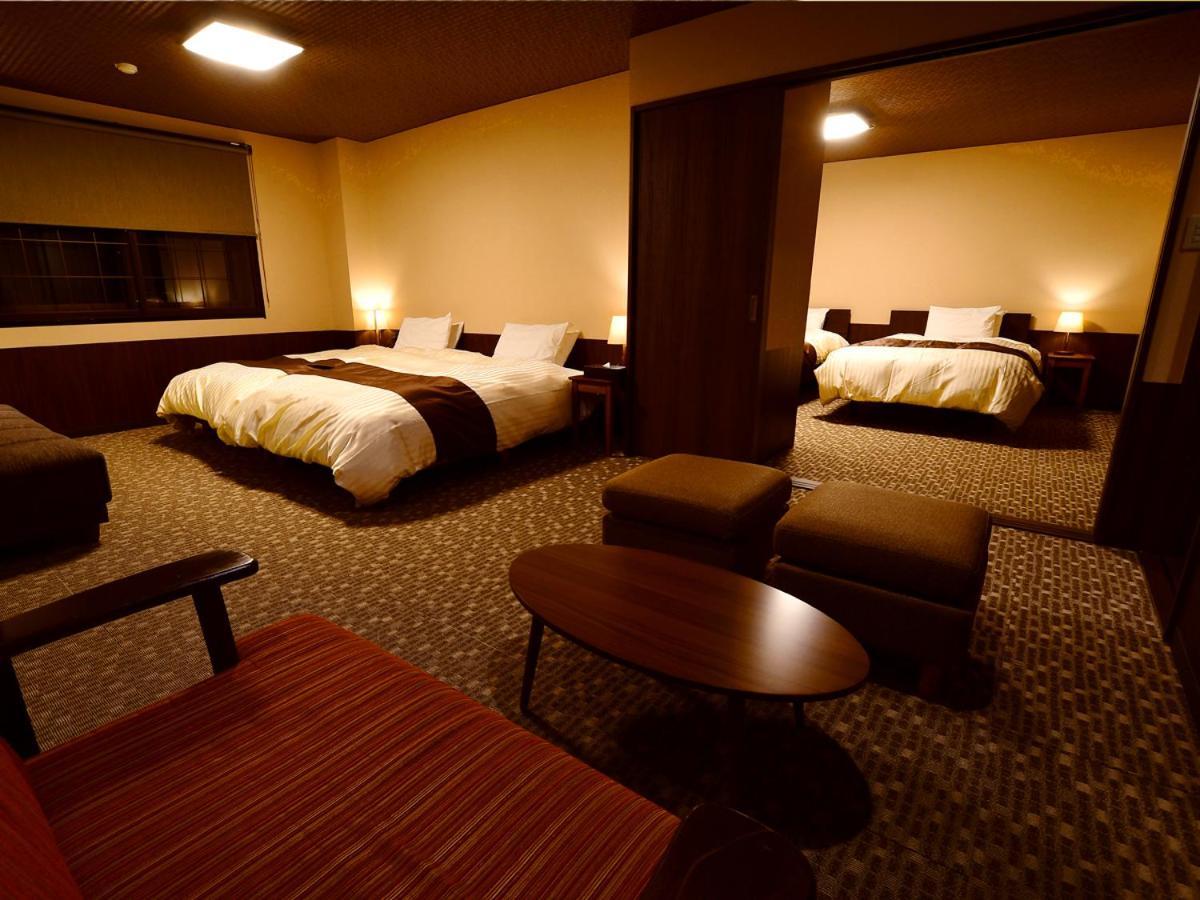 Kutsurogijyuku Shintaki Hotel Айдзувакамацу Екстериор снимка
