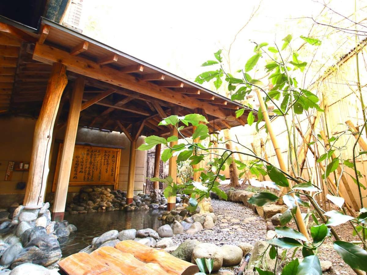 Kutsurogijyuku Shintaki Hotel Айдзувакамацу Екстериор снимка