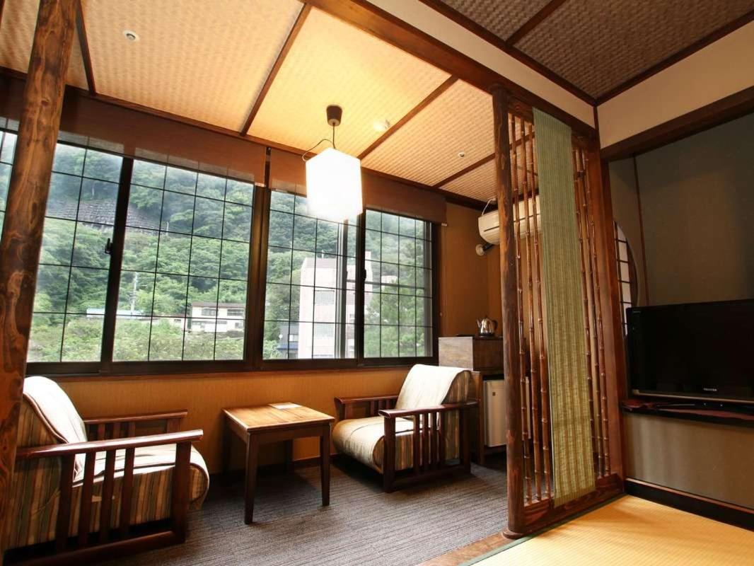 Kutsurogijyuku Shintaki Hotel Айдзувакамацу Екстериор снимка