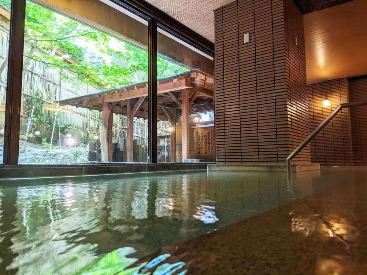 Kutsurogijyuku Shintaki Hotel Айдзувакамацу Екстериор снимка